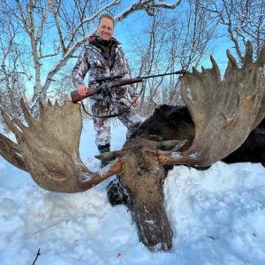 CHASSE DE L’ÉLAN GÉANT 